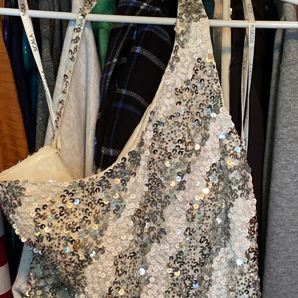 Most sparkly dress very gently used - Picture 3 of 9